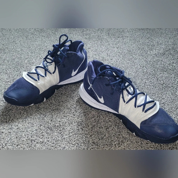 SOLD Nike Kyrie 5 TB basketball shoes 2019 Men's 10.5 Navy Blue & White - Picture 4 of 11
